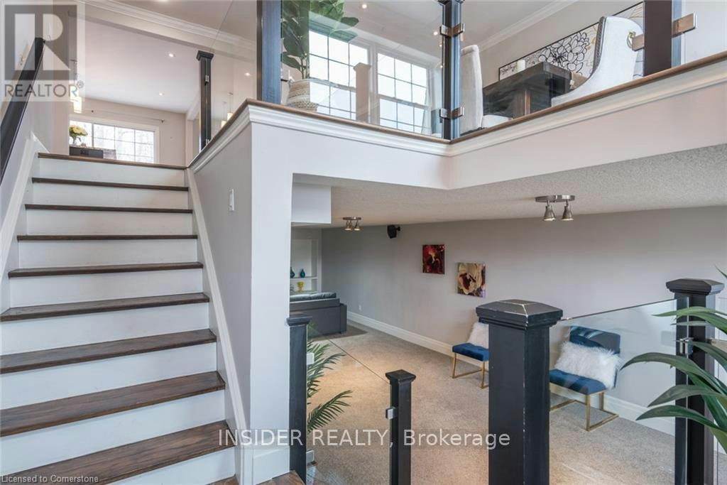 234 Shakespeare Drive, Waterloo, ON, N2L 2T6 - 7