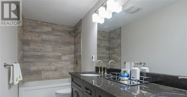 234 Shakespeare Drive, Waterloo, ON, N2L 2T6 - 27