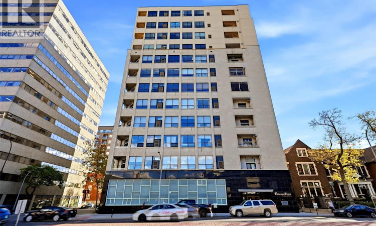 1203-1901 Victoria Avenue