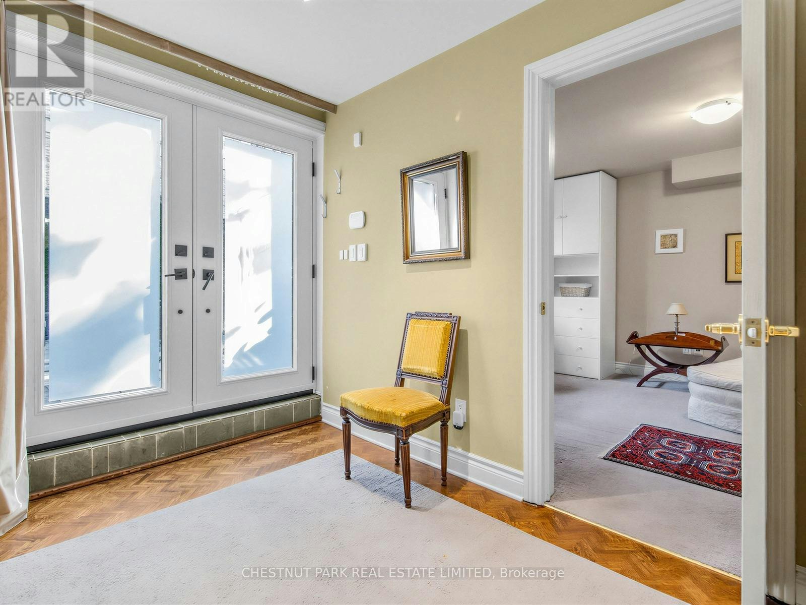 25 Clarendon Avenue, Toronto, ON, M4V 1H8 - 31