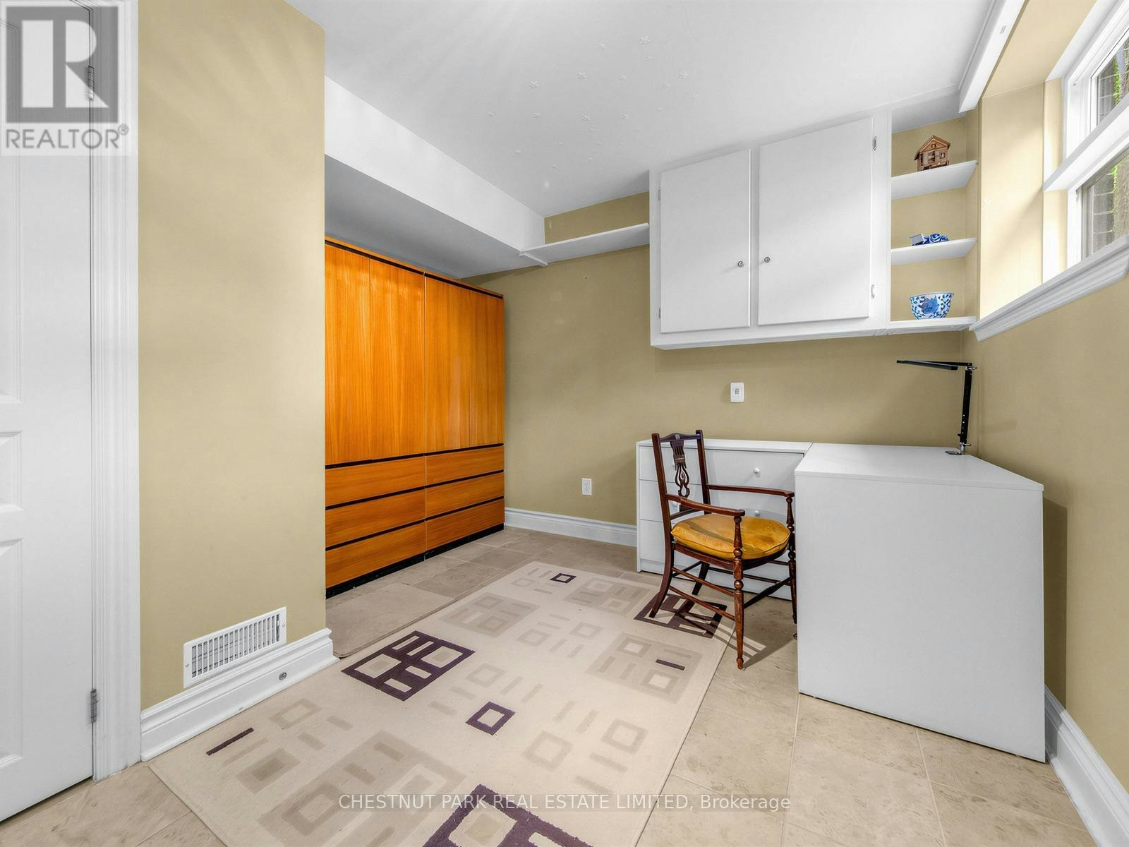 25 Clarendon Avenue, Toronto, ON, M4V 1H8 - 35