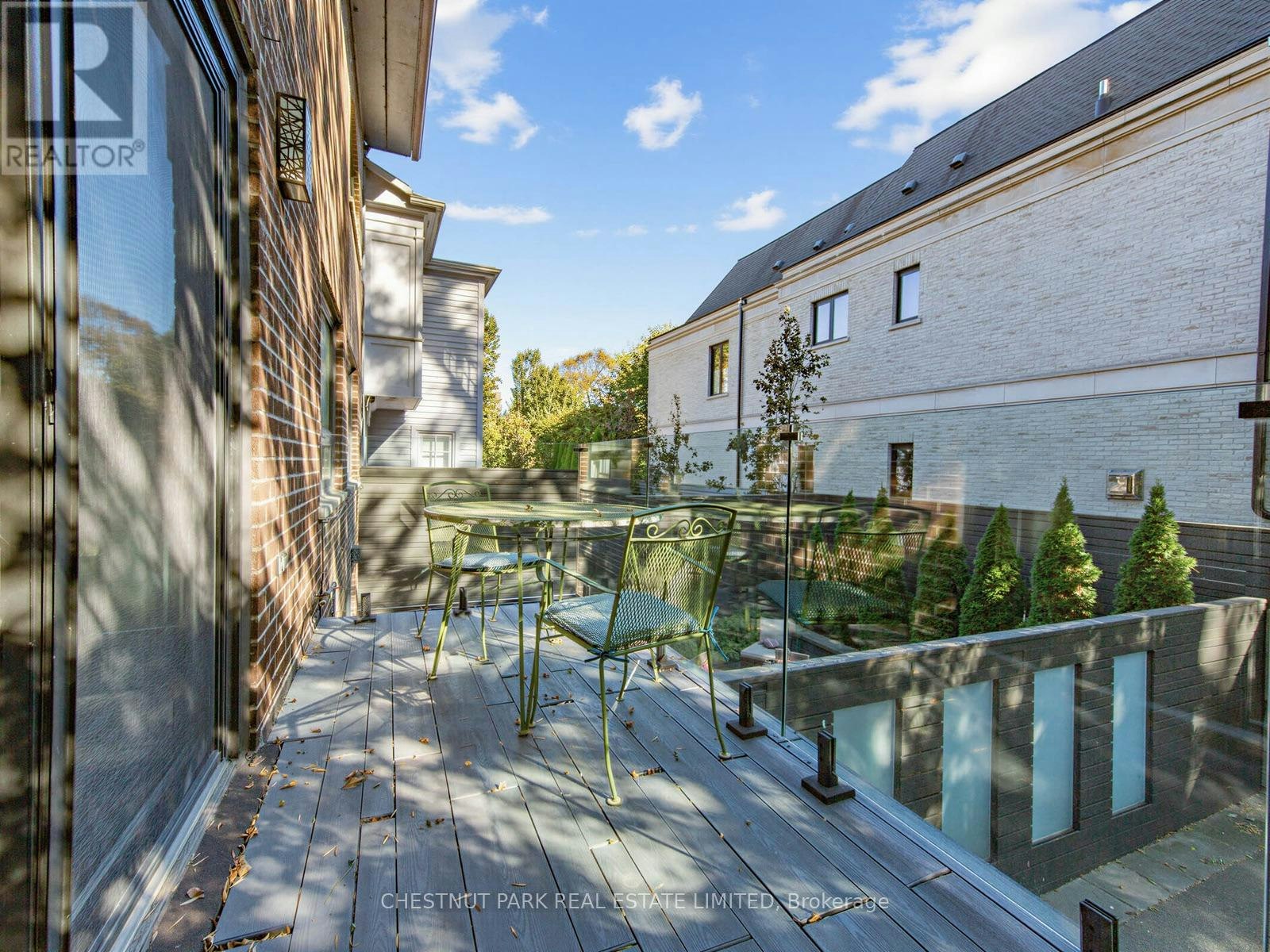 25 Clarendon Avenue, Toronto, ON, M4V 1H8 - 10