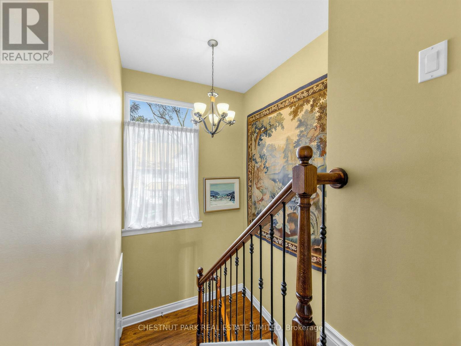 25 Clarendon Avenue, Toronto, ON, M4V 1H8 - 27