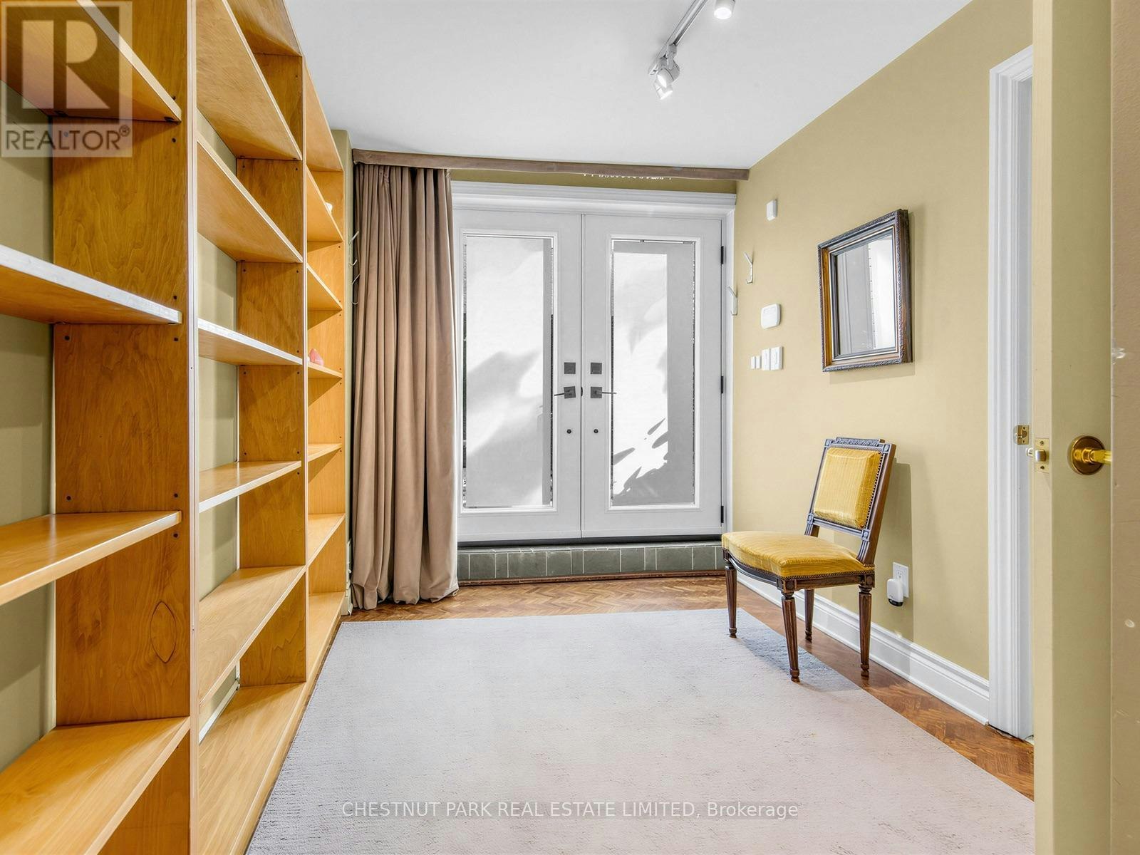 25 Clarendon Avenue, Toronto, ON, M4V 1H8 - 29