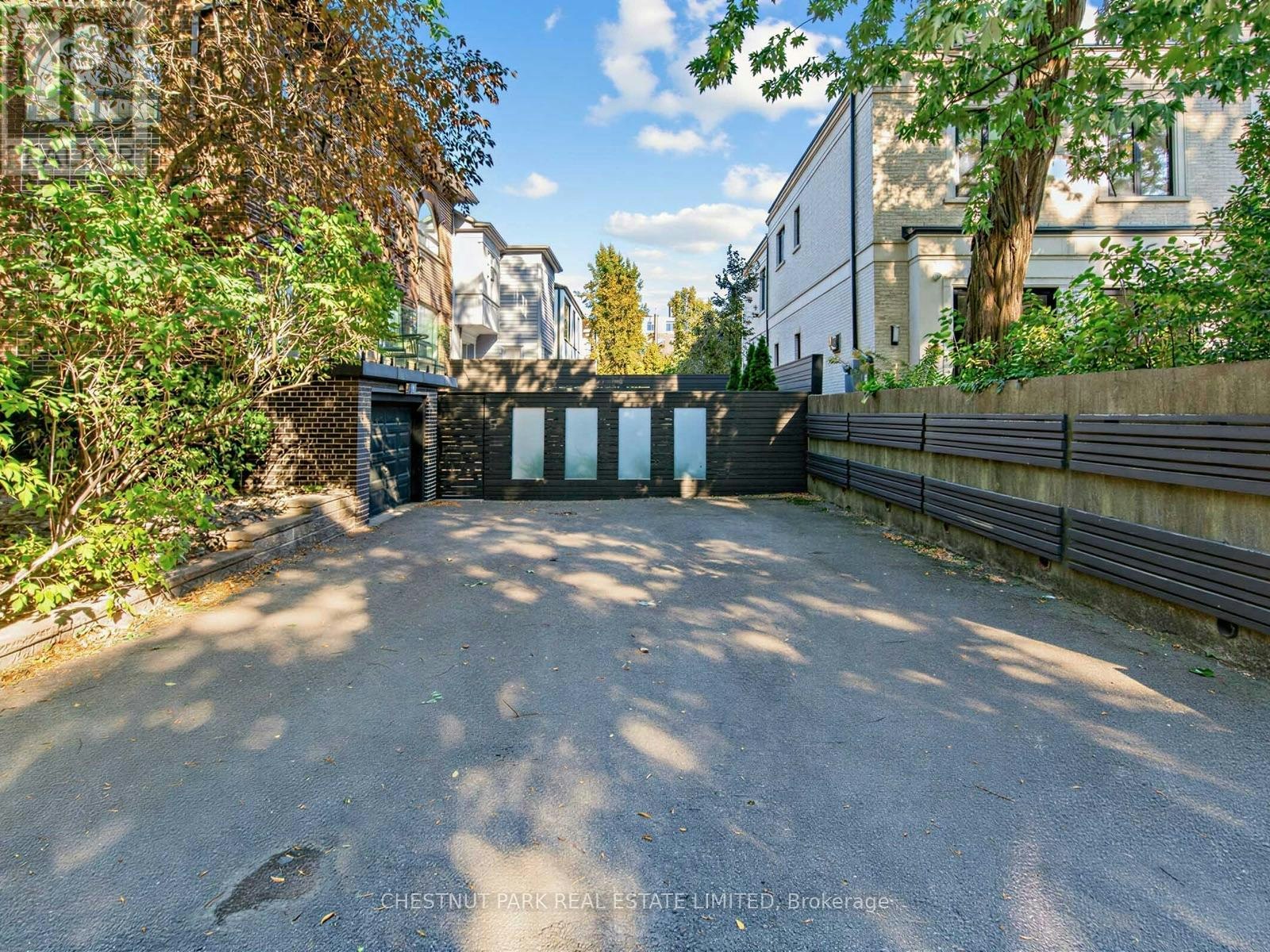 25 Clarendon Avenue, Toronto, ON, M4V 1H8 - 40
