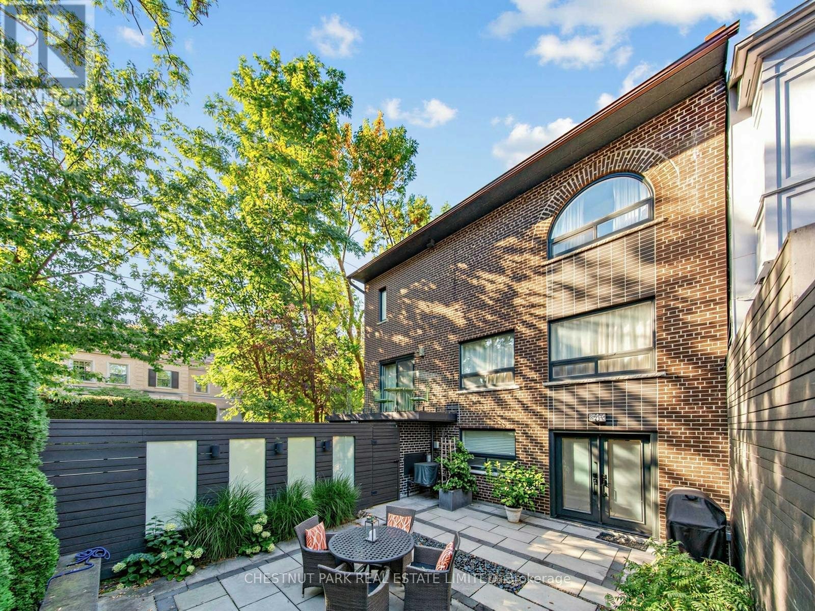 25 Clarendon Avenue, Toronto, ON, M4V 1H8 - 38