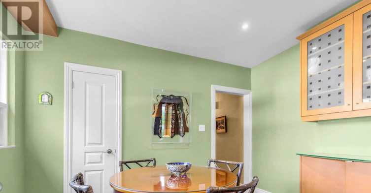 25 Clarendon Avenue, Toronto, ON, M4V 1H8 - 15