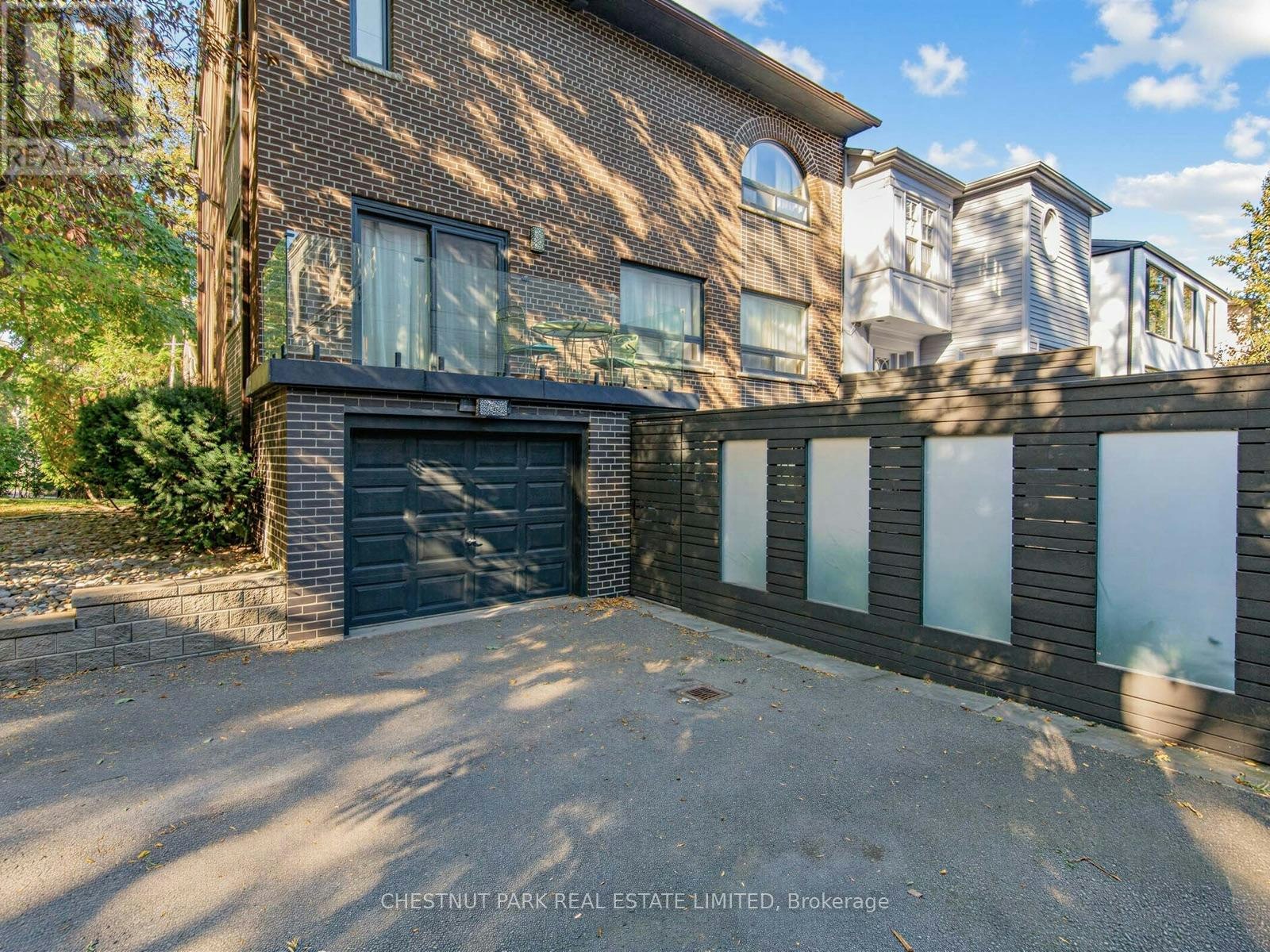 25 Clarendon Avenue, Toronto, ON, M4V 1H8 - 39