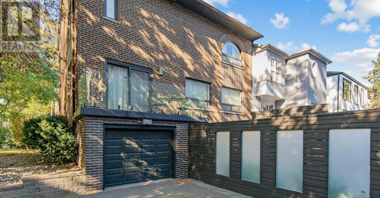 25 Clarendon Avenue, Toronto, ON, M4V 1H8 - 39