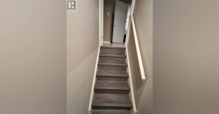 905 Redoak Avenue, London, ON, N6H 5R6 - 16