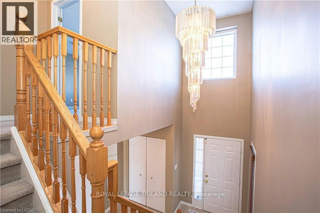 905 Redoak Avenue, London, ON, N6H 5R6 - 4