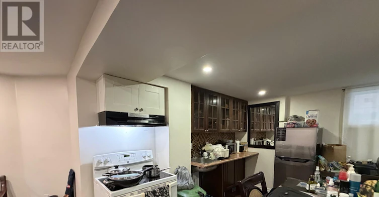 18 Harkins Drive, Ajax, ON, L1T 3T6 - 10