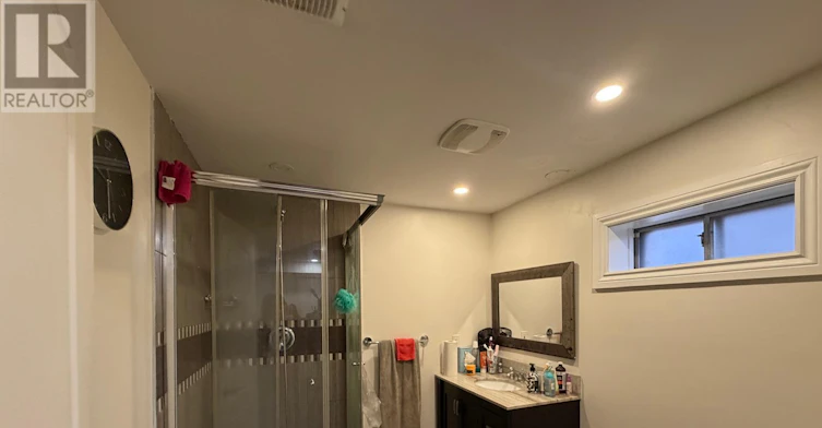 18 Harkins Drive, Ajax, ON, L1T 3T6 - 8