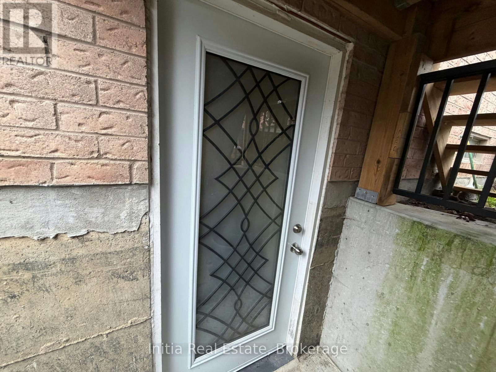18 Harkins Drive, Ajax, ON, L1T 3T6 - 5