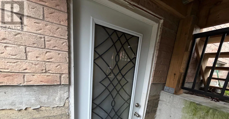 18 Harkins Drive, Ajax, ON, L1T 3T6 - 5