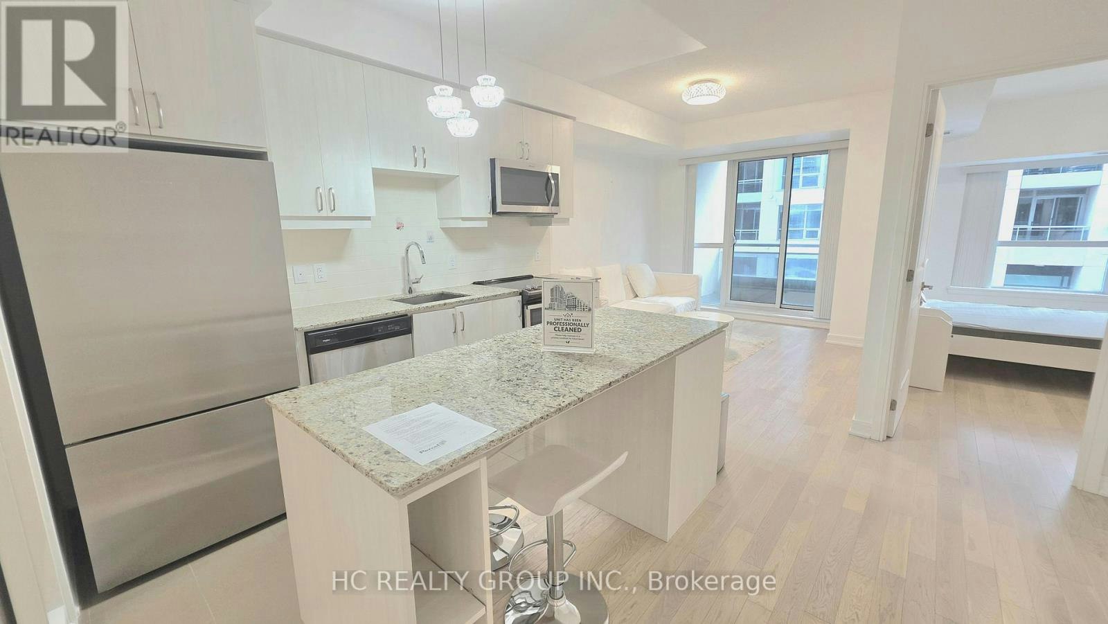 213-9191 Yonge Street, Richmond Hill, ON, L4C 1E2 2