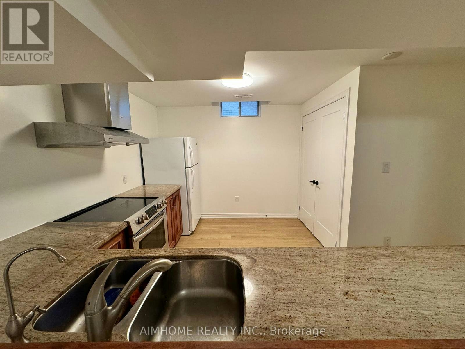 BSMT-56 Crystal Drive, Richmond Hill, ON, L4C 7Y3 - 5