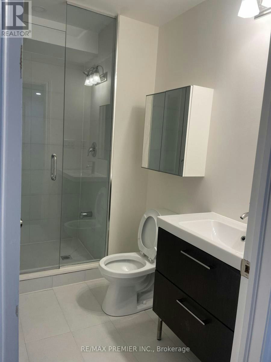 42 Education Road, Brampton, ON, L6P 3R7 5