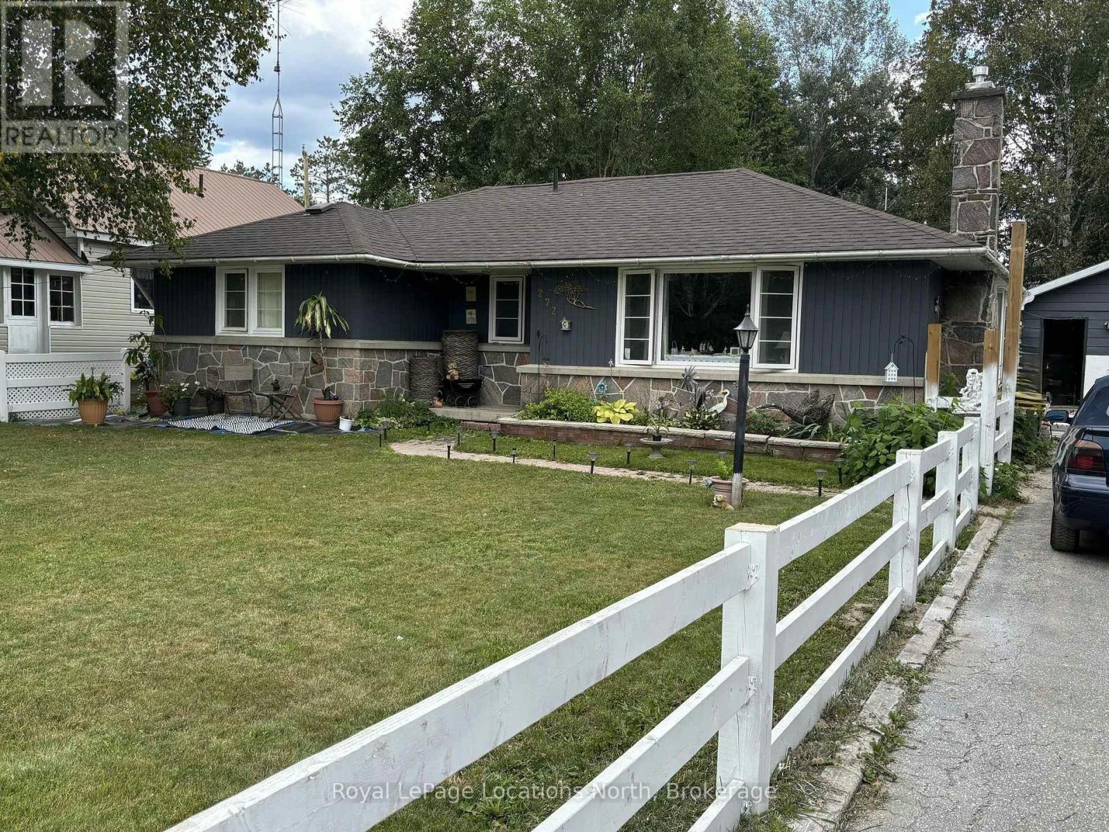 272 Yonge Street, Burk's Falls, ON, P0A 1C0