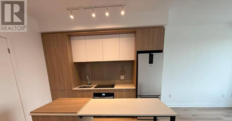 3809-395 Square One Drive, Mississauga, ON, L5B 0P6 - 5