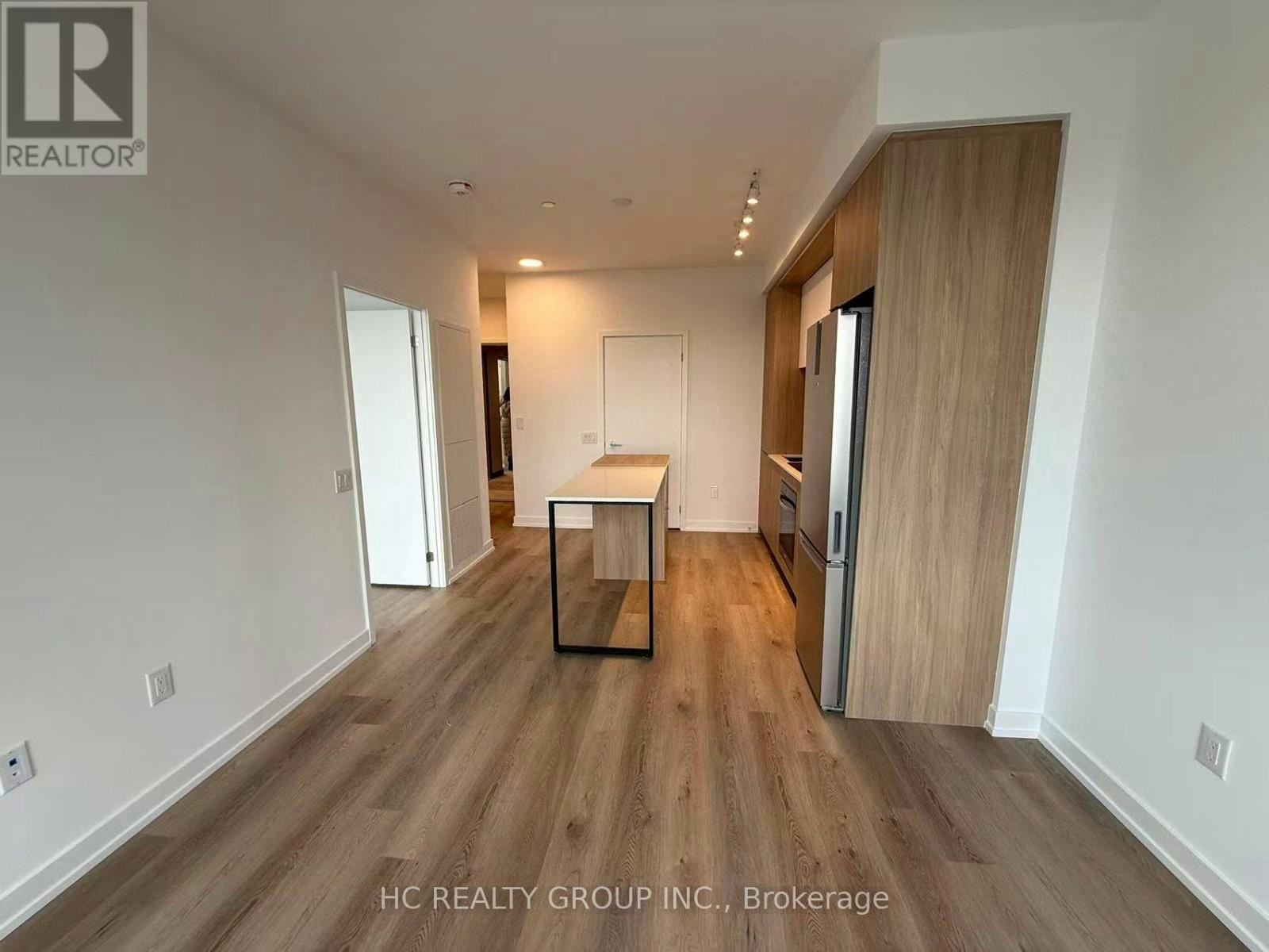 3809-395 Square One Drive, Mississauga, ON, L5B 0P6 4