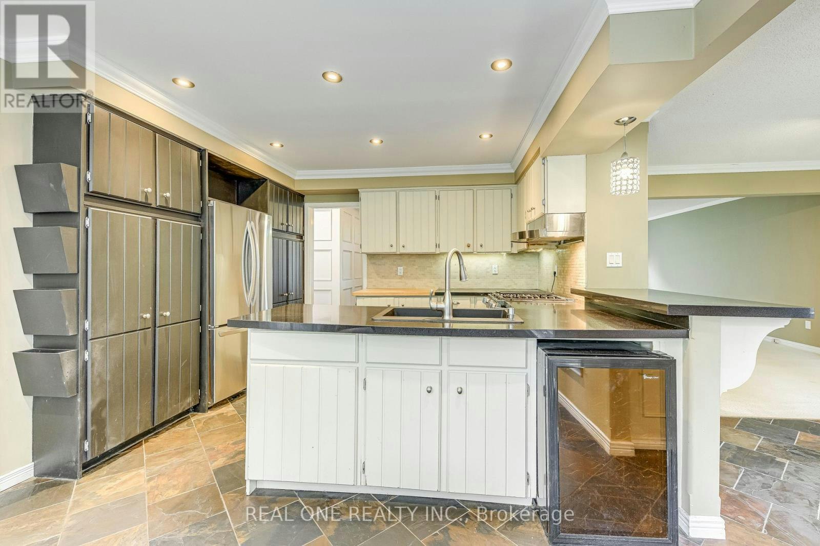 1236 Woodview Drive, Oakville, ON, L6M 2M4 - 9
