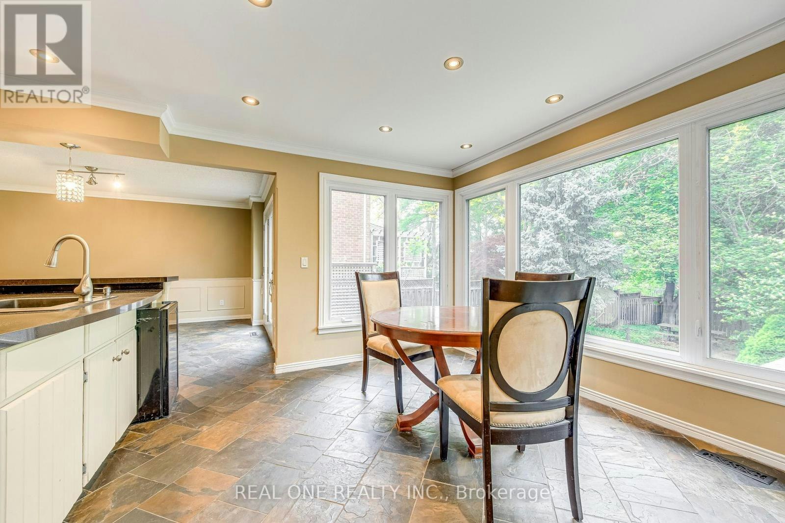 1236 Woodview Drive, Oakville, ON, L6M 2M4 - 13