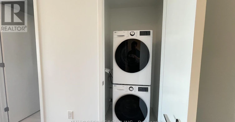 1102-10 Oak Street, Toronto, ON, M5A 0Z1 - 12
