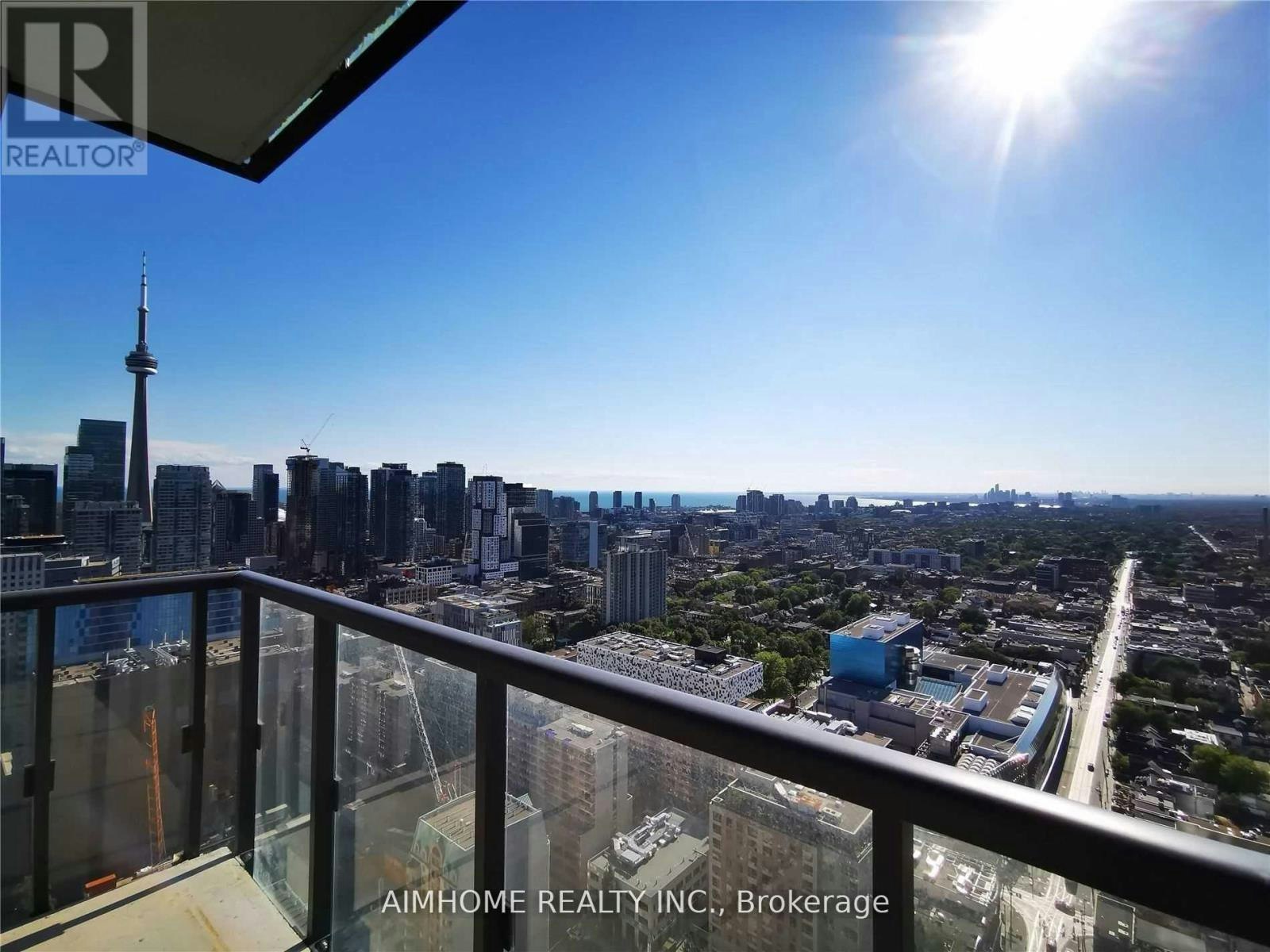 2811-488 University Avenue, Toronto, ON, M5G 0C1