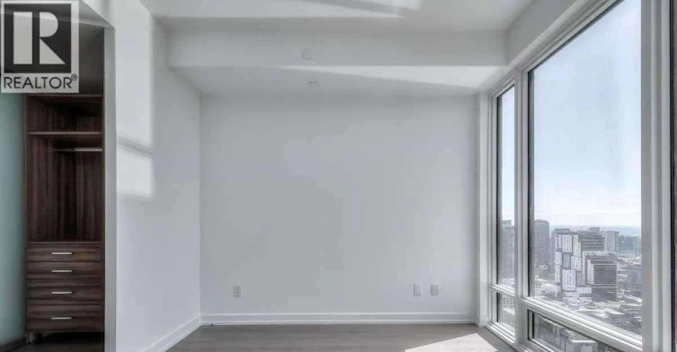 2811-488 University Avenue, Toronto, ON, M5G 0C1 - 6