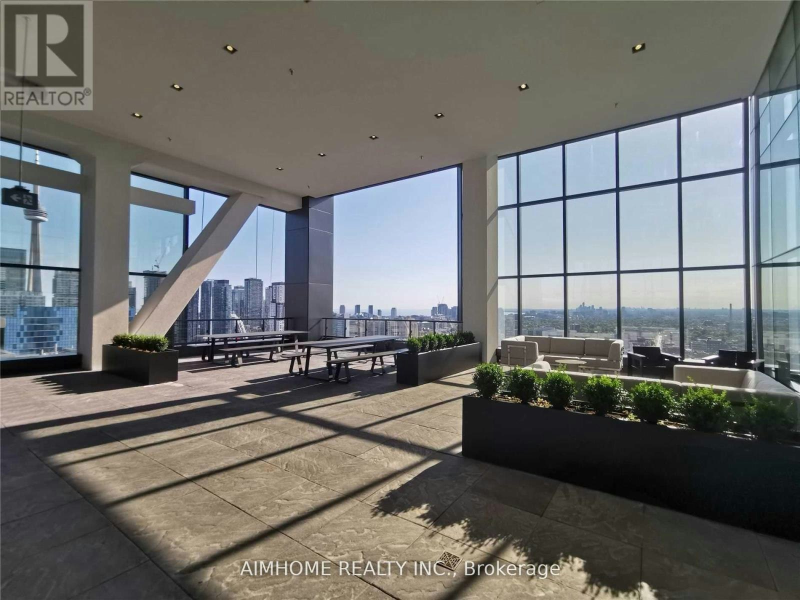 2811-488 University Avenue, Toronto, ON, M5G 0C1 - 10