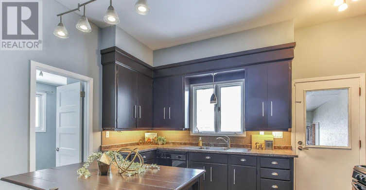 602 Central Avenue, London, ON, N6B 2G4 - 12