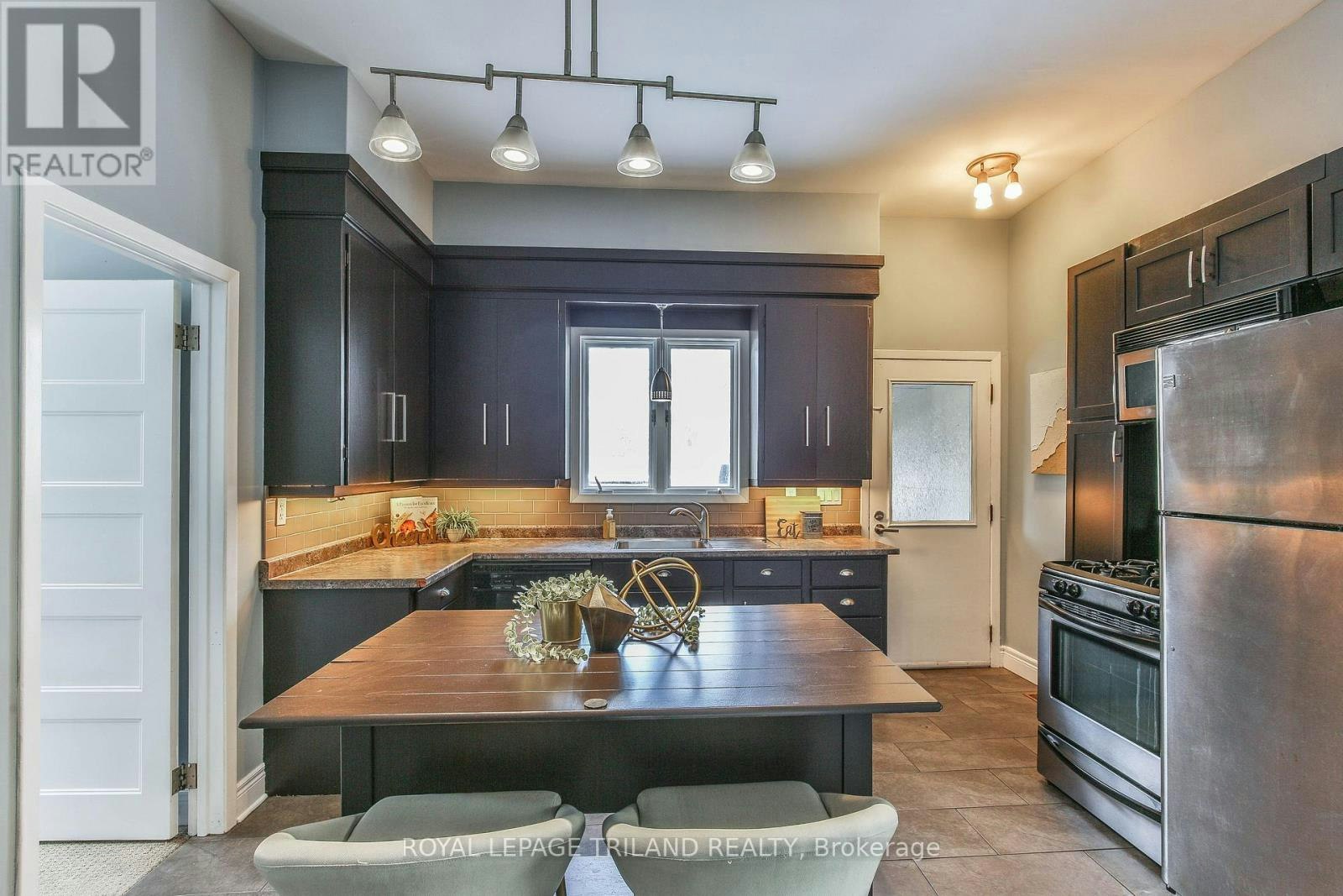 602 Central Avenue, London, ON, N6B 2G4 - 9