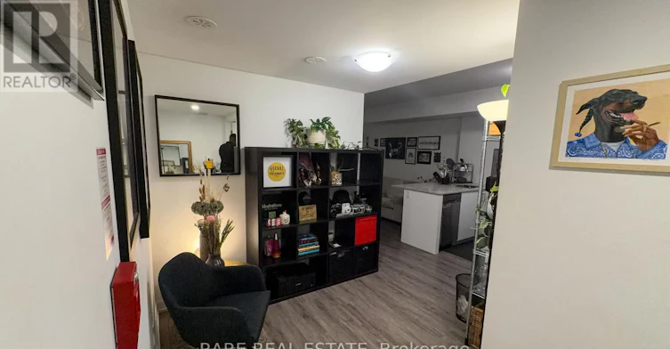 4-10 Marquette Avenue, Toronto, ON, M6A 0E1 - 10