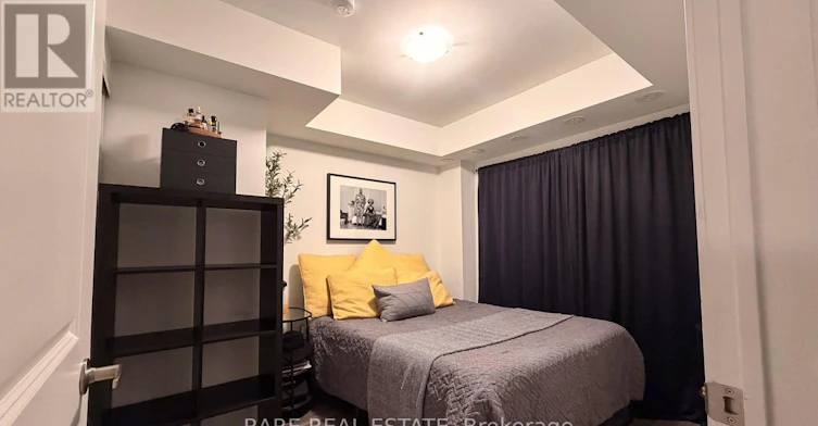 4-10 Marquette Avenue, Toronto, ON, M6A 0E1 - 8