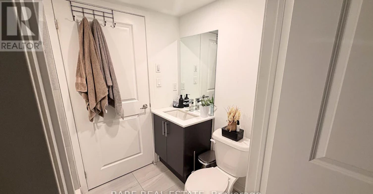 4-10 Marquette Avenue, Toronto, ON, M6A 0E1 - 13