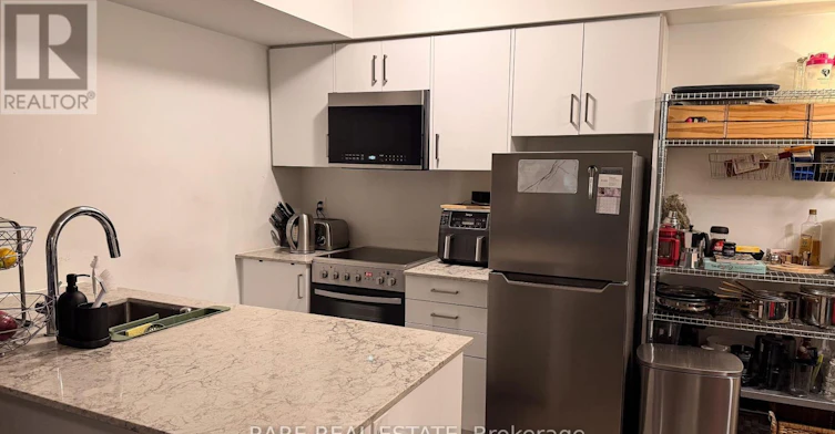 4-10 Marquette Avenue, Toronto, ON, M6A 0E1 - 5