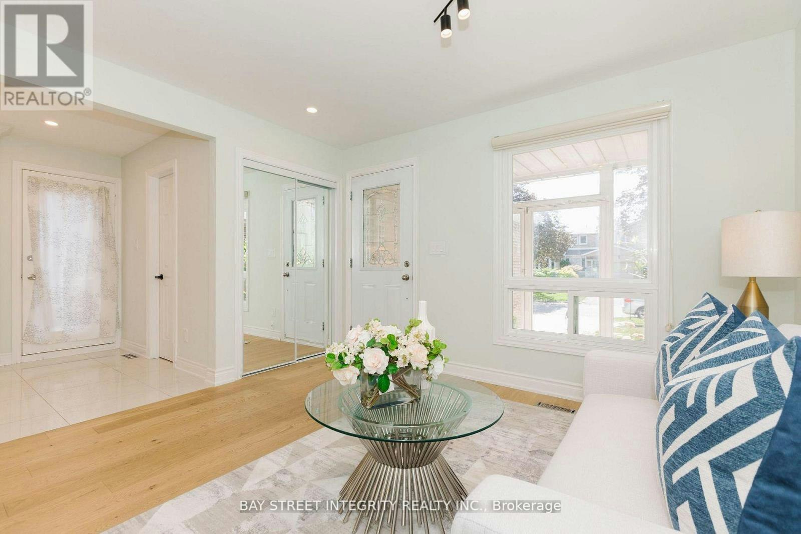 12 Charnwood Place, Markham, ON, L3T 5H3 - 5