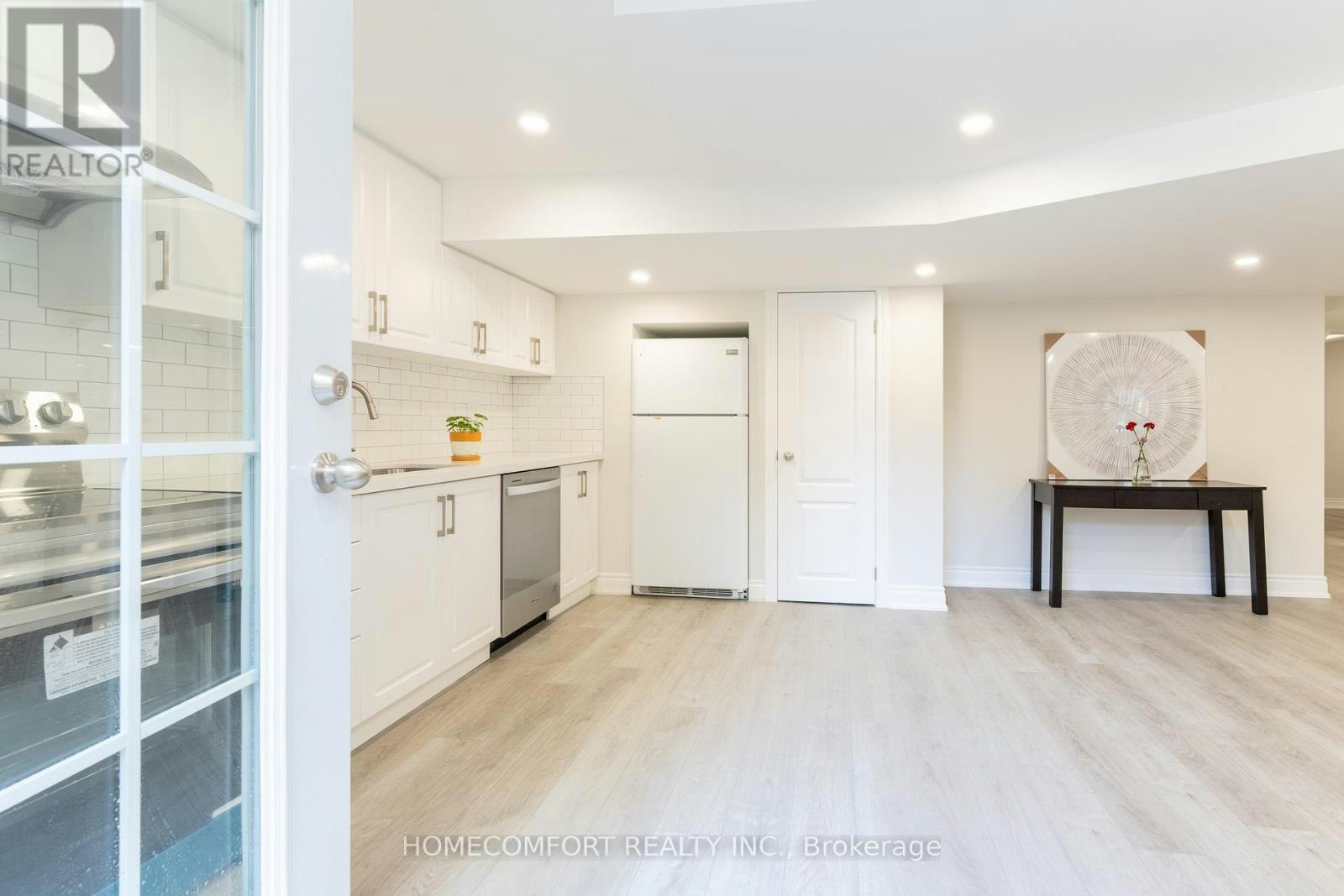 BSMT-369 Tower Hill Road, Richmond Hill, ON, L4E 0A5 4
