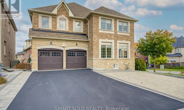 982 Wilbur Pipher Circle