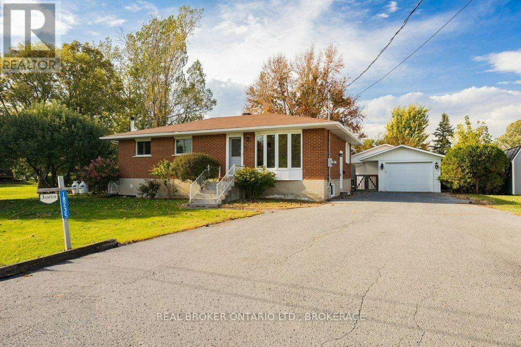 18235 Rene Street, South Glengarry, ON, K0C 2J0
