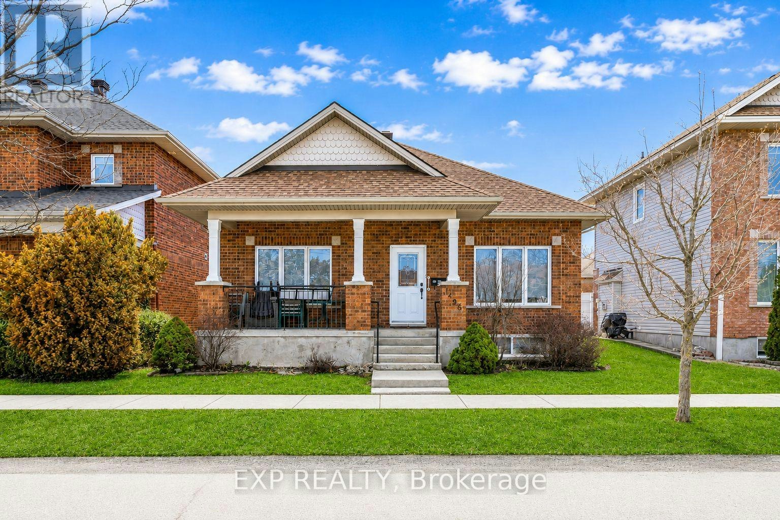 1496 Queensdale Avenue, Ottawa, ON, K1T 4G3