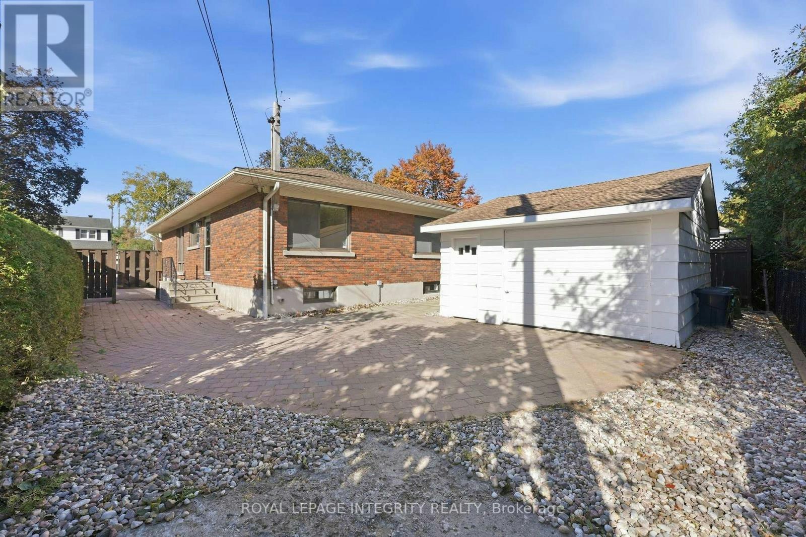 2007 Dorval Avenue, Ottawa, ON, K1G 2N6 - 30
