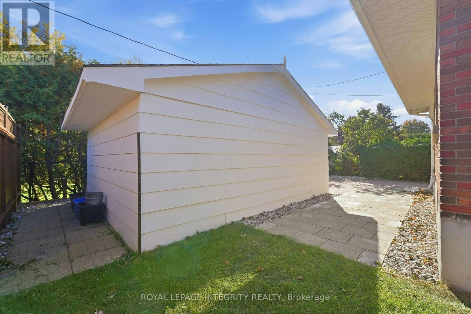 2007 Dorval Avenue, Ottawa, ON, K1G 2N6 - 33