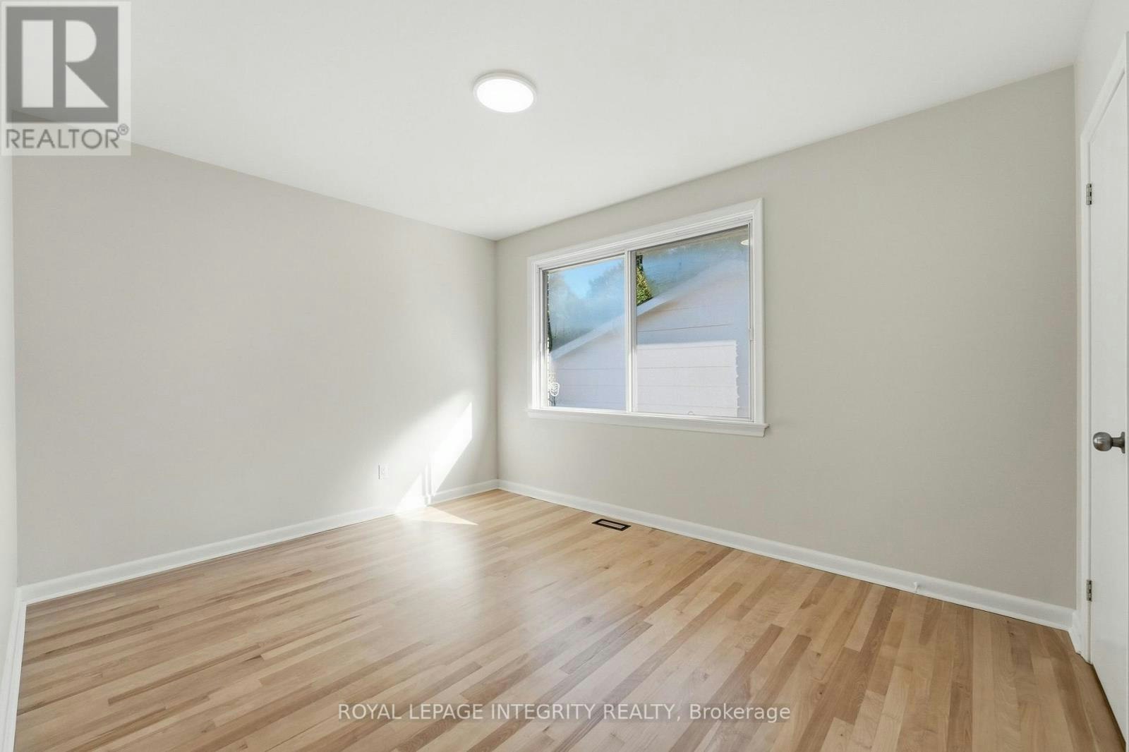 2007 Dorval Avenue, Ottawa, ON, K1G 2N6 - 15