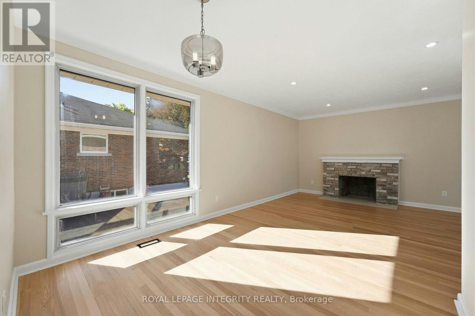 2007 Dorval Avenue, Ottawa, ON, K1G 2N6 - 11