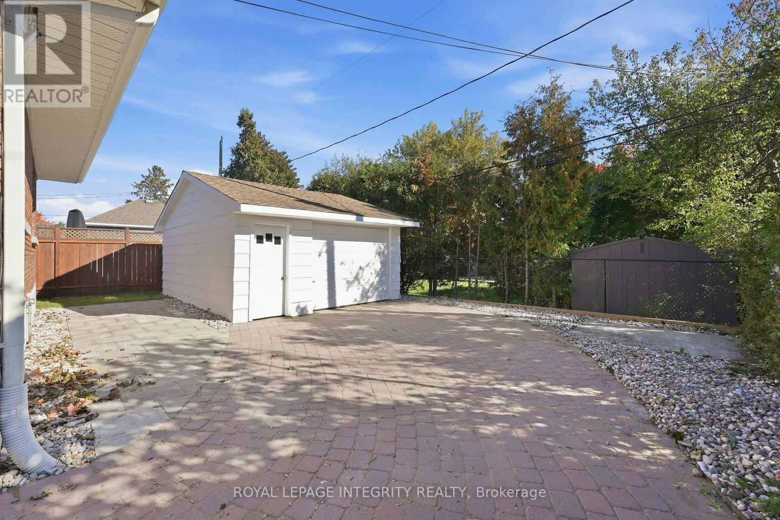 2007 Dorval Avenue, Ottawa, ON, K1G 2N6 - 31