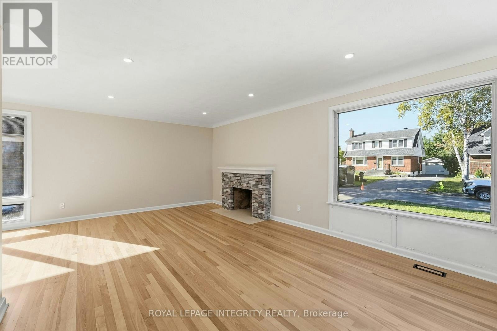2007 Dorval Avenue, Ottawa, ON, K1G 2N6 - 7