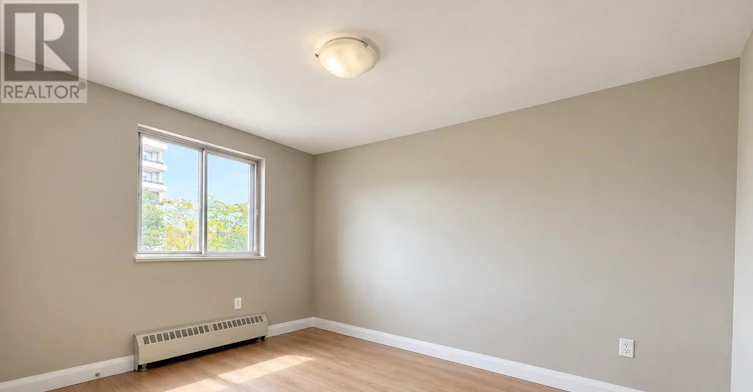 305-45 Paisley Boulevard W, Mississauga, ON, L5B 1E4 - 9