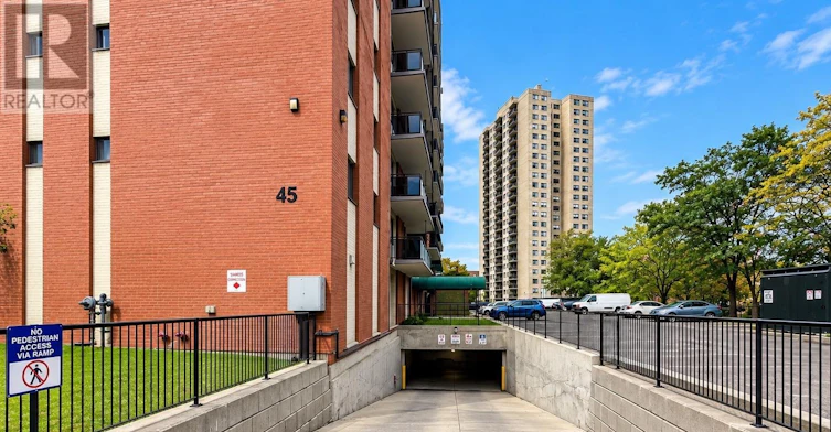 309-45 Paisley Boulevard W, Mississauga, ON, L5B 1E4 - 3